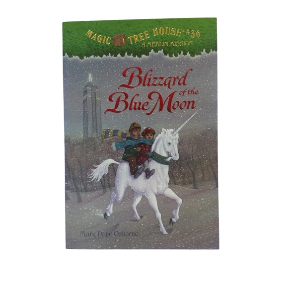 SOLD Magic Tree House - Children’s Paperback Book Set- 5 Books in Set. - Picture 8 of 13